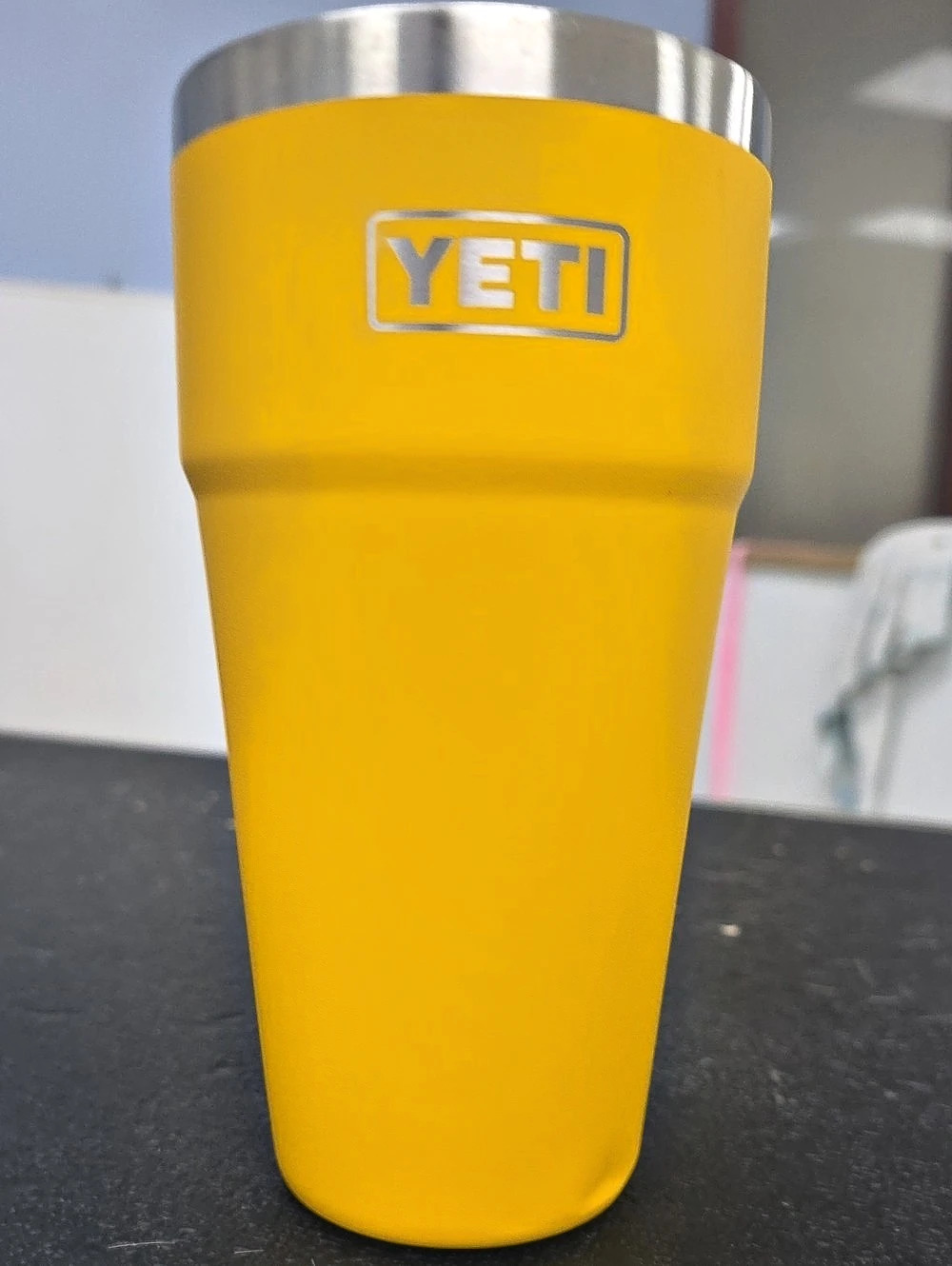 YETI Rambler 20 oz Tumbler Alpine Yellow